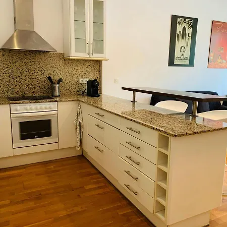 Hermoso Piso En El Centro De Barcelona-3